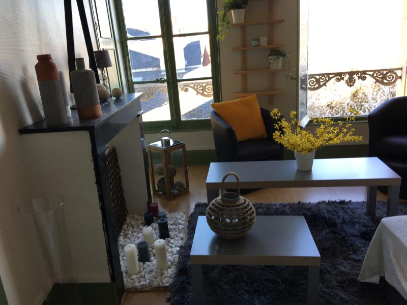 APPARTEMENT RENOVE NEVERS - 2 pi\u00e8ce(s) - 40 m2
